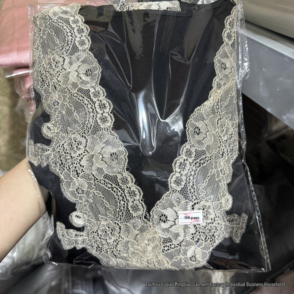 7019 Women's Sexy Lace Silk Nightgown & Bathrobe Set