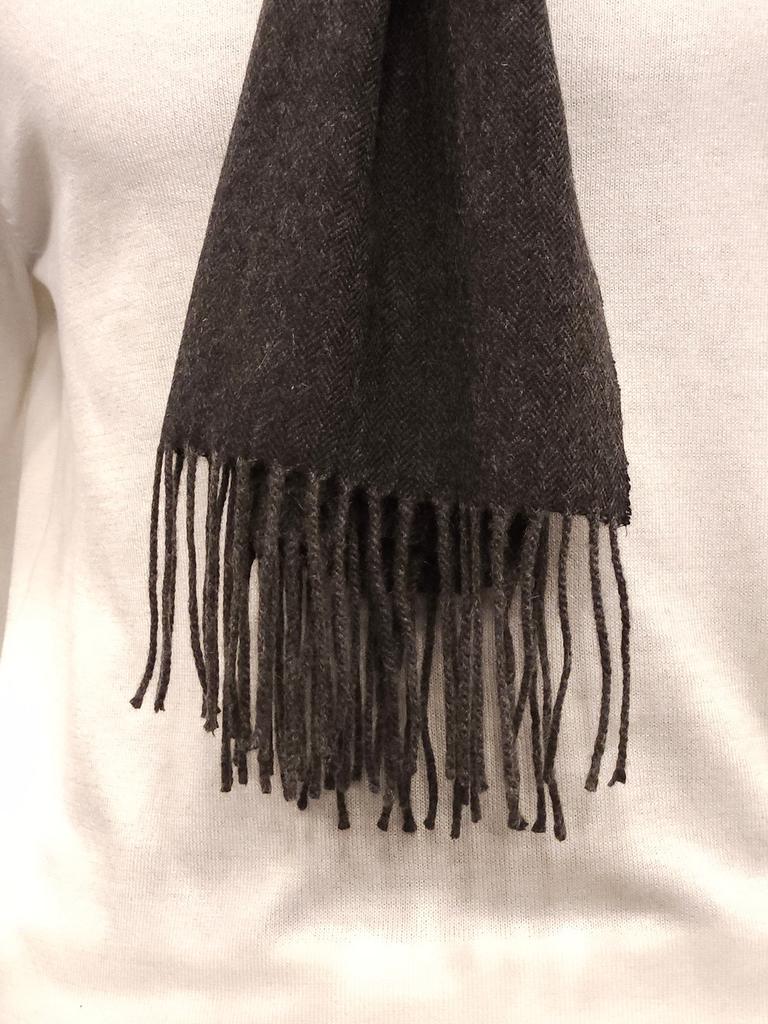 Basso Homme Men's Charcoal Herringbone 100% Cashmere Muffler