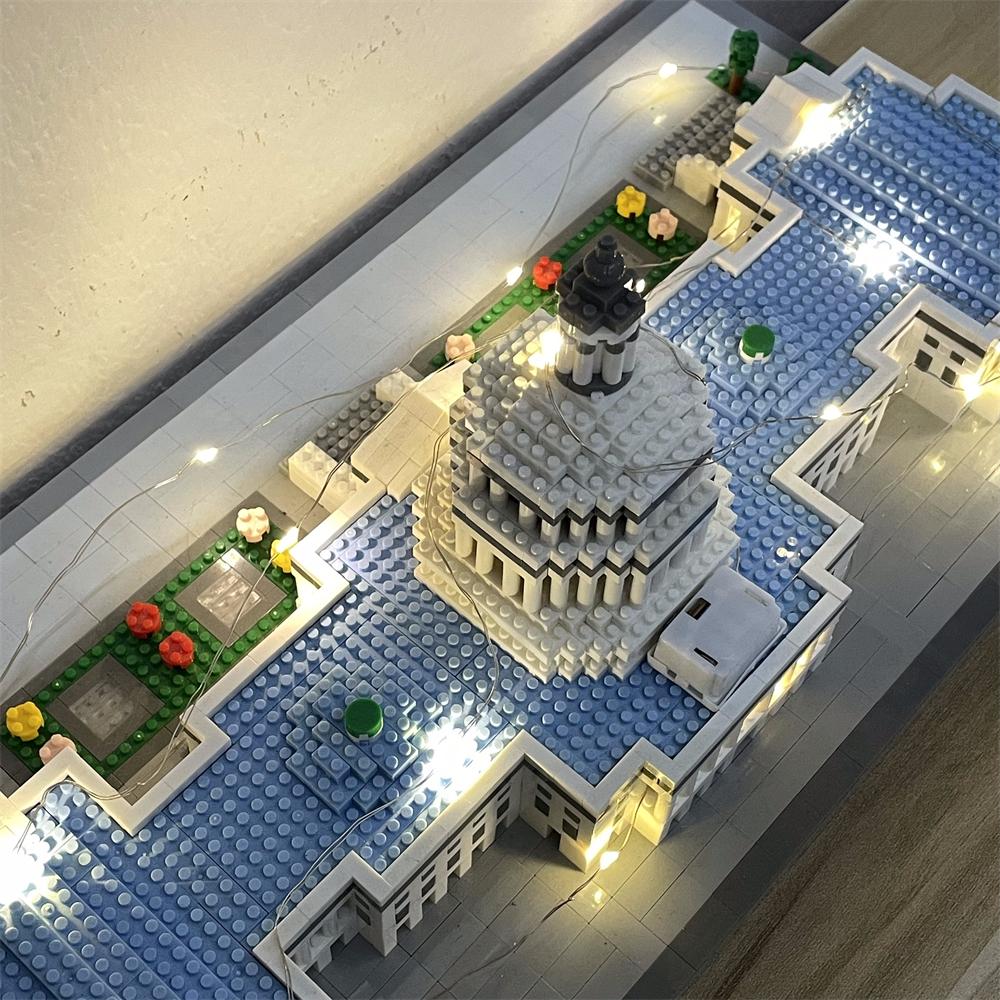 Knew Built Capitol Micro Mini Building Block Toy with USB LED Dazzling Architectural Replica Educational Decorative Novelties