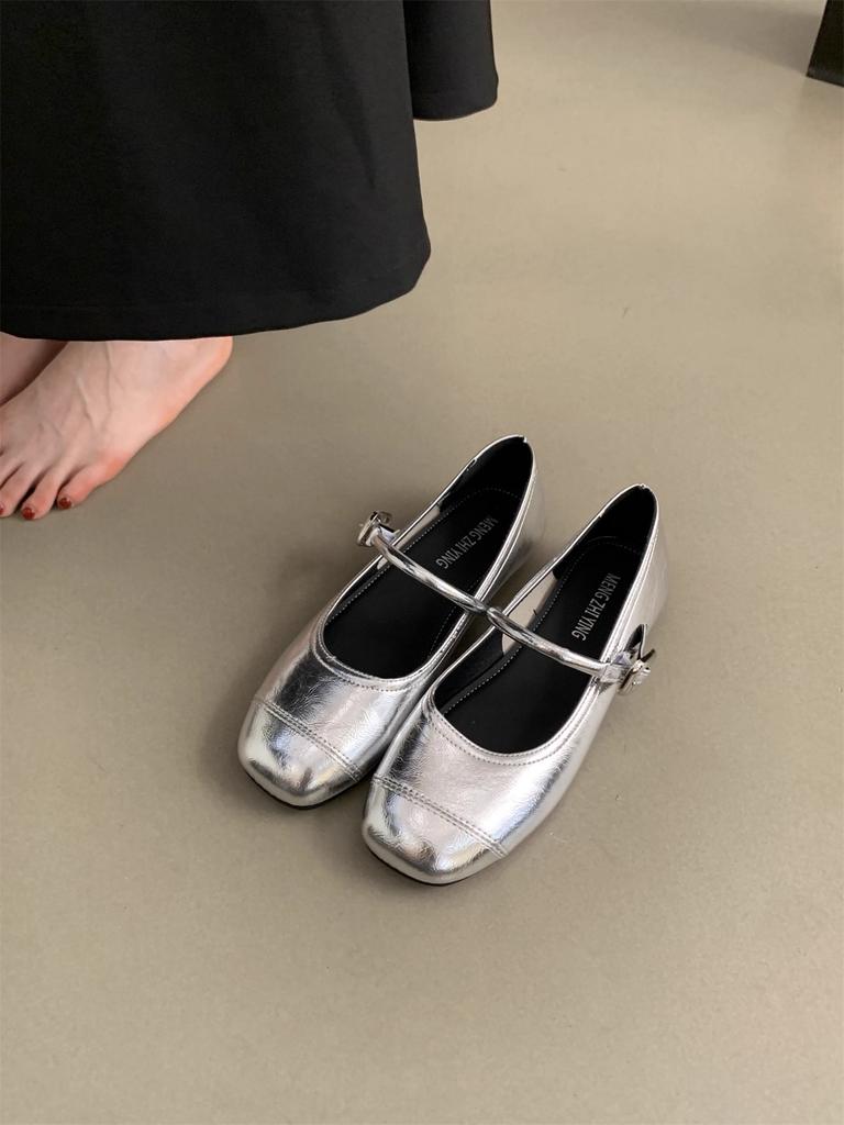 Square Head Light Mouth Versatile Flat Silver Mary Jane Single Shoes Women's 2025 New Summer French with Skirt Small Leather Shoes