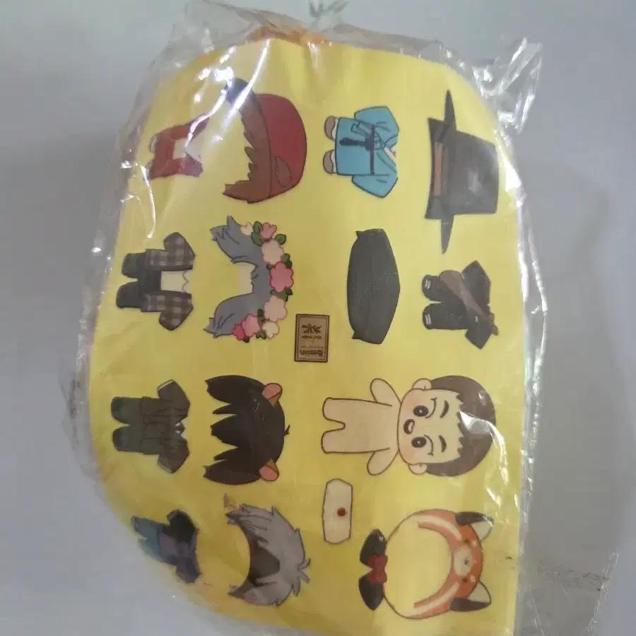 Half Price (shipping Included) 40,000) Xiumin Dolls 20cm, 10cm, Selling As a Set