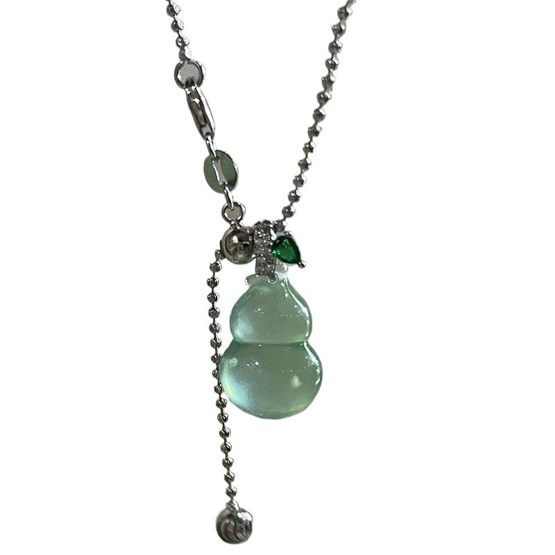 Fresh Natural Chalcedony Ice Seed Green Gourd Necklace with Adjustable Light Luxury Diamonds Inlay Collar Chain Banquet Jewelry