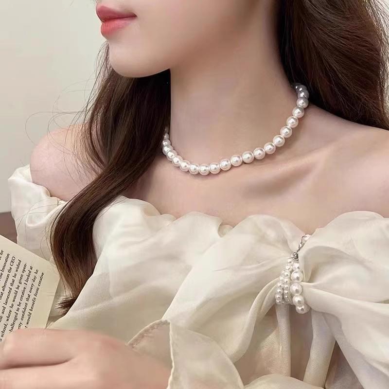 Elegant French Layered Pearl Necklace - Women's High-End Versatile Clavicle Chain, Simple Retro Style