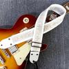 Sangle d'épaule Rococo Brodé en Cuir de Vache Blanc pour Basse et Guitare