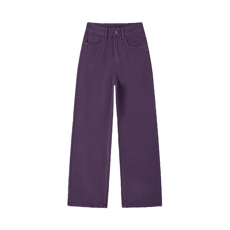 Damen Jeans mit weitem Bein in Traubenlila mit Lederpatch - Trend Frühherbst 2025.