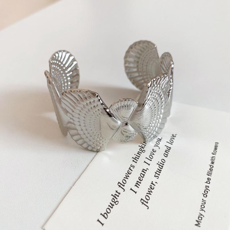 Metal Ocean System Pleated Starfish Open Bracelet Niche Ins Wind Bracelet Light Luxury High-end Jewelry Women