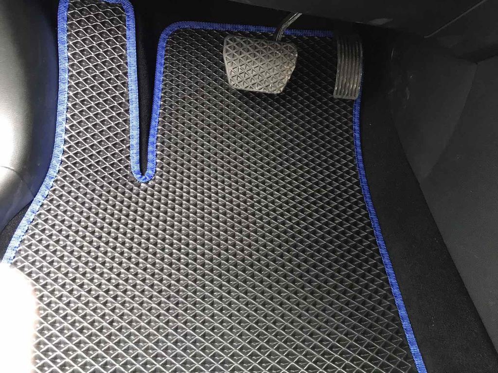 Коврики EVA (черные) для Cowin Showjet