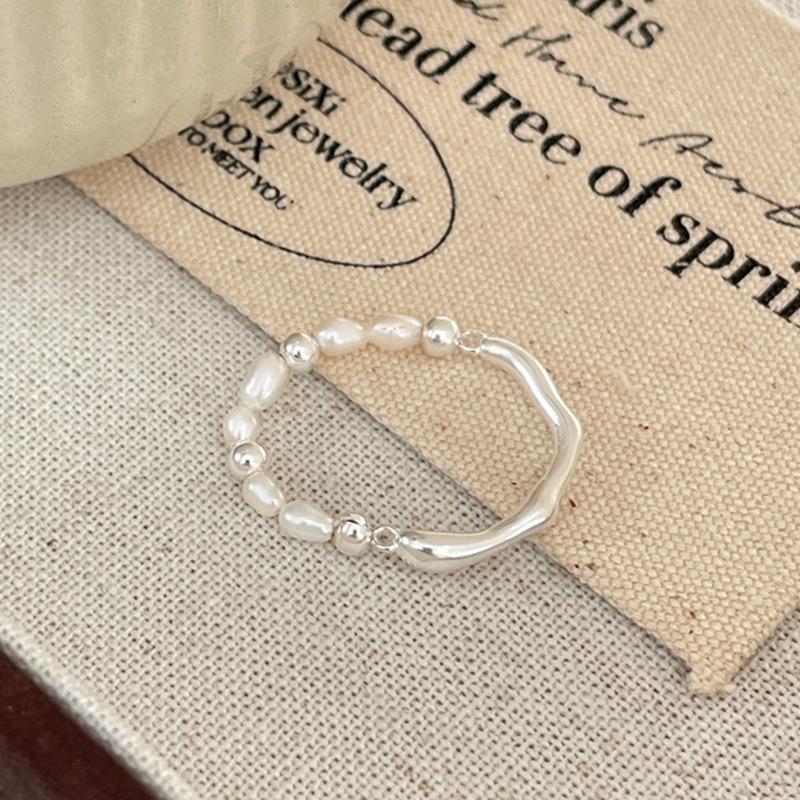 

Stylish Copper Ring For Women Featuring Irregular Geometric Design And Comfortable Stretch Band For Daily Wear