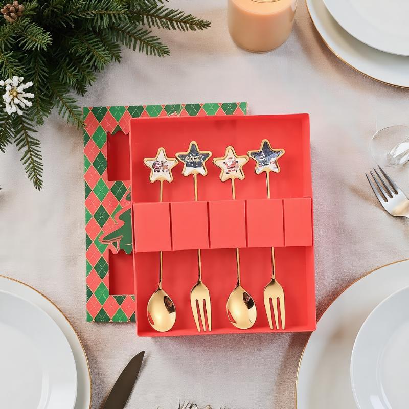2/6PCS Christmas Stir Spoon And Golden Dessert Fork Set With Five Star Tree Design For Christmas Eve Party Gift Tableware