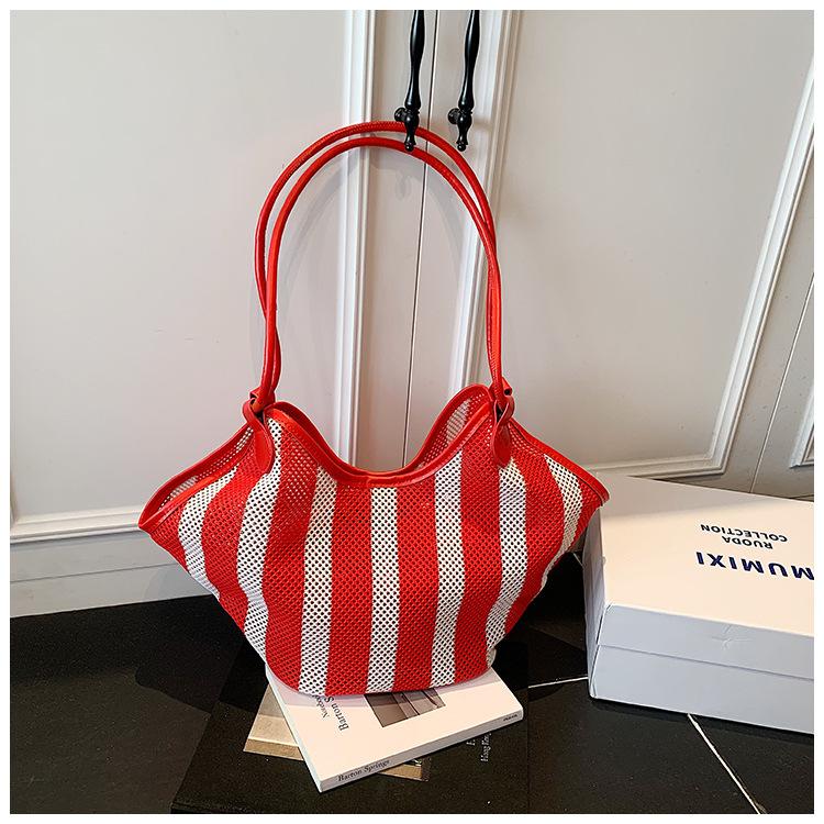 

Woven bag women s large-capacity new summer versatile leisure shoulder mother and child bag commuter tote bag красный