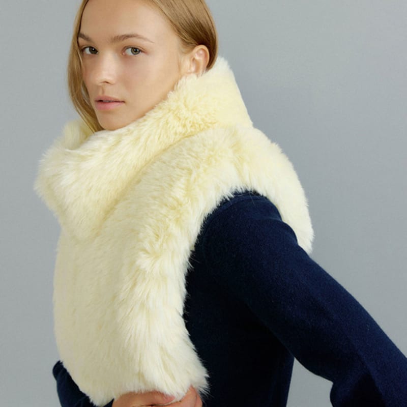 molliolli FLO fur dicky muffler [pear sorbet]
