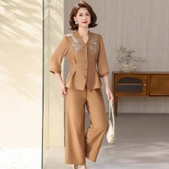 

2026 Summer Fashion: Women s 50s-60s Two-Piece Short-Sleeved Set for Moms 2XL хакі