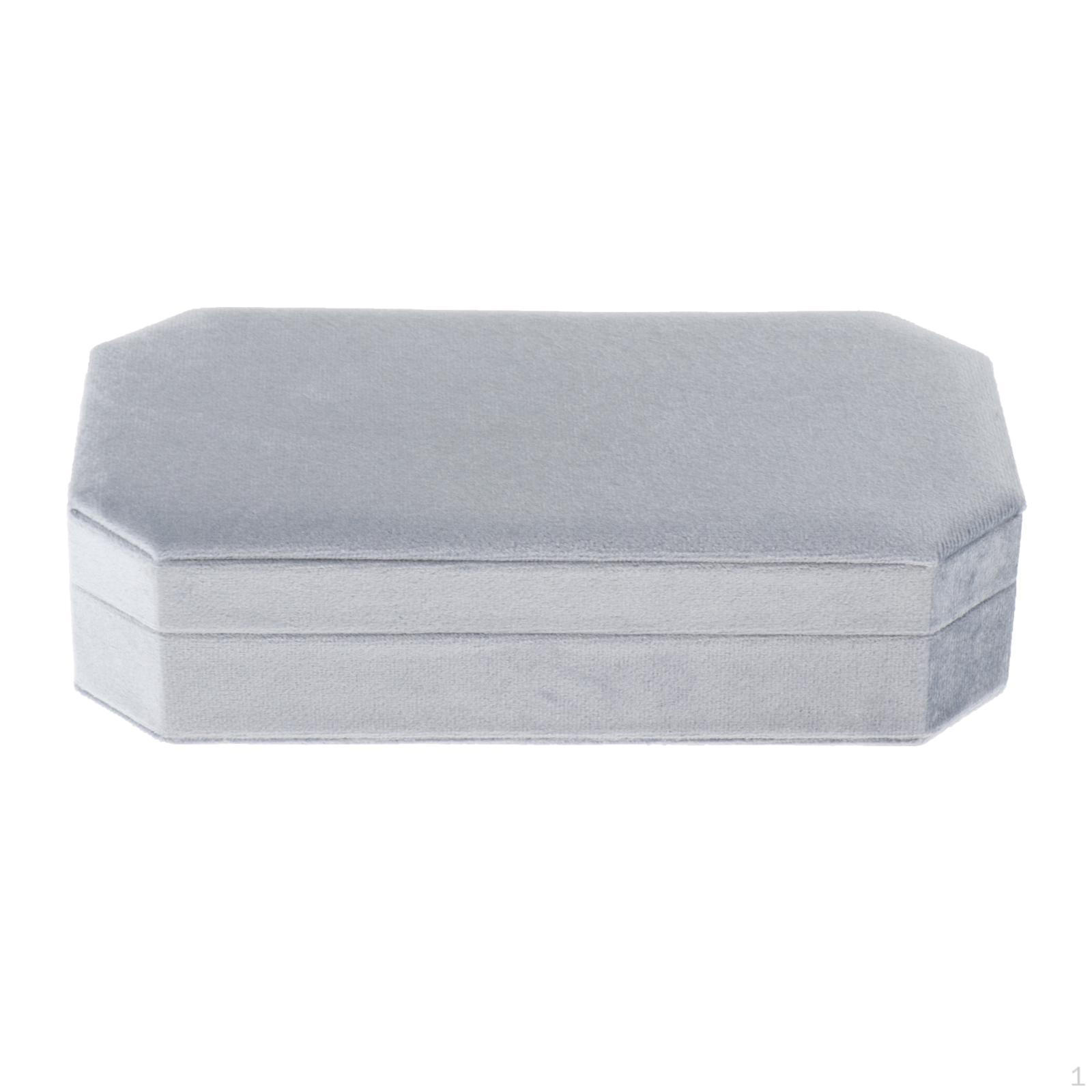 

Держатель с крышкой. Подставка для пальцев. Вмещает несколько колец. Показания для женщин и девочек. option 2