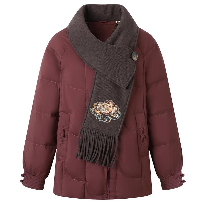 Nadměrná velikost XL-6XL Dámská krátká prošívaná bunda středního věku Zimní svrchní oděv s kapucí Elegantní výšivka Hřejivé péřové kabáty