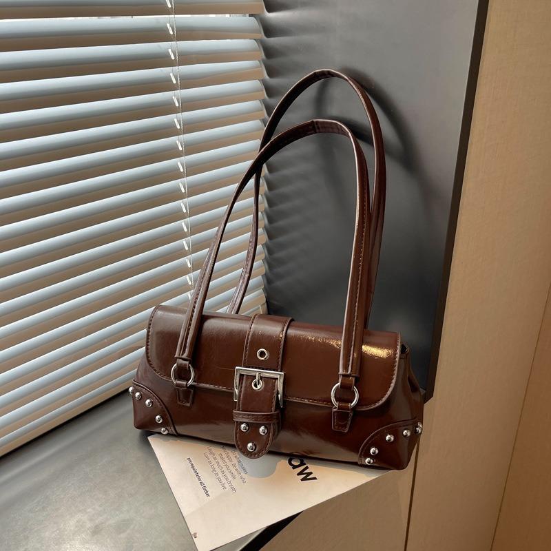 Cool Wind Belt Buckle Portable Underarm Bag Women's Rivet Commuter Versatile Shoulder Bag
