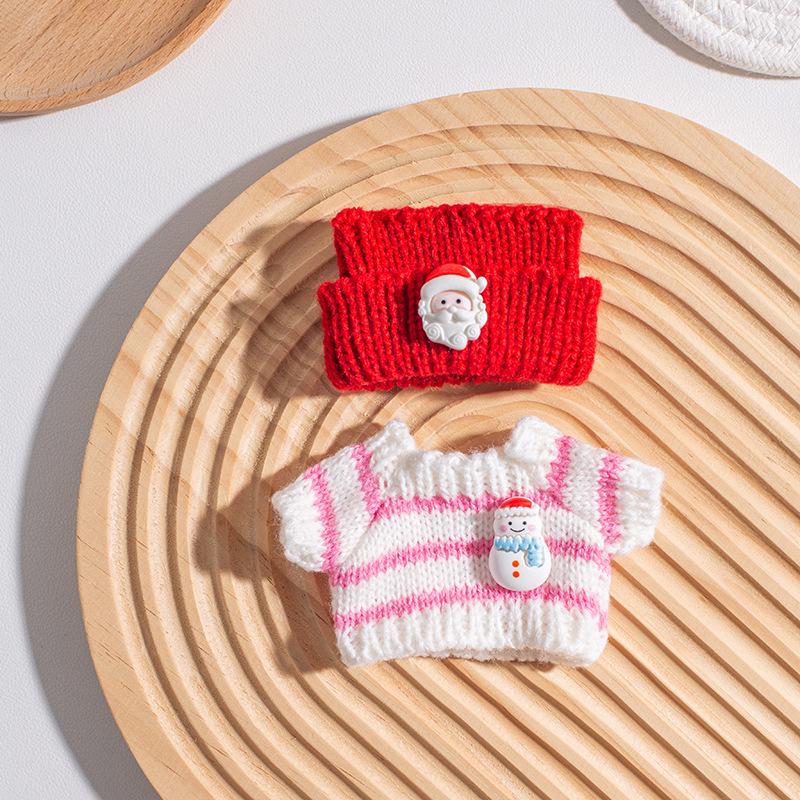 Labubu Christmas Sweater & Accessories Set for All Generations Keychain