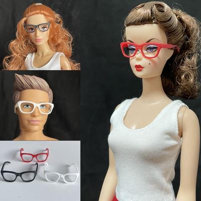 Bonecas e peluches – Acessórios e roupas para bonecas
