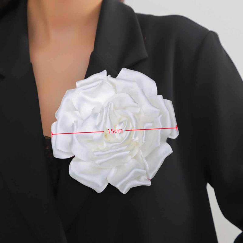 1Pcs Black Fabric 3D Flower Chest Flower Pin Personalized Exaggerated Satin Large Flower Brooch Versatile For Women