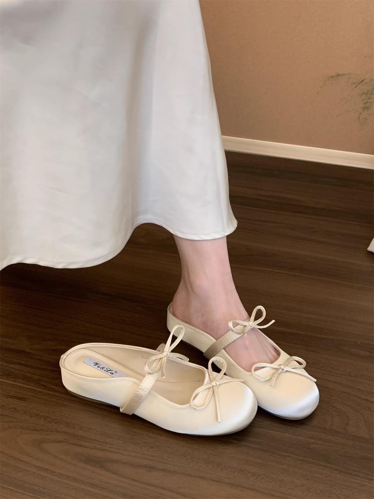 

Французские полутапочки с открытой пяткой на низком каблуке 2025 лето новая нежный сказочный стиль одинарная обувь бант серебристые крутые тапочки 35