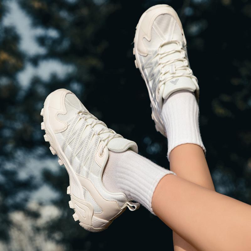 Spring and Summer Men's and Women's Outdoor Shoes Mesh Breathable Non-slip Couple Hiking Shoes Low-top Hiking Shoes