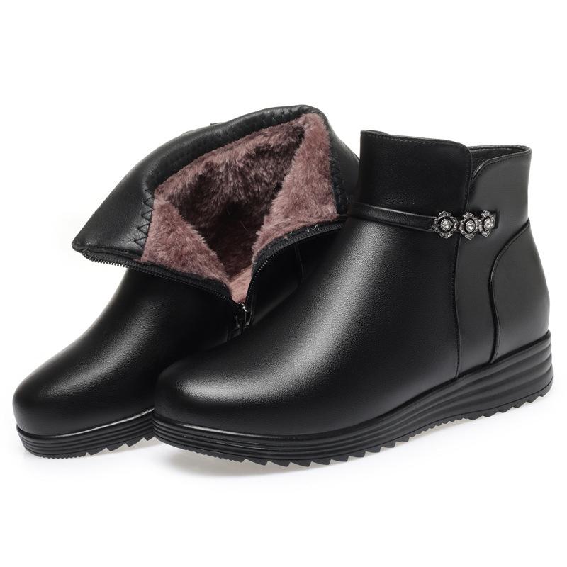 

Зимние короткие ботинки на плоской подошве женские туфли для мамы бархатные женские хлопковые туфли пожилые теплые шерстяные туфли большого размера средние и старые кожаные туфли 35