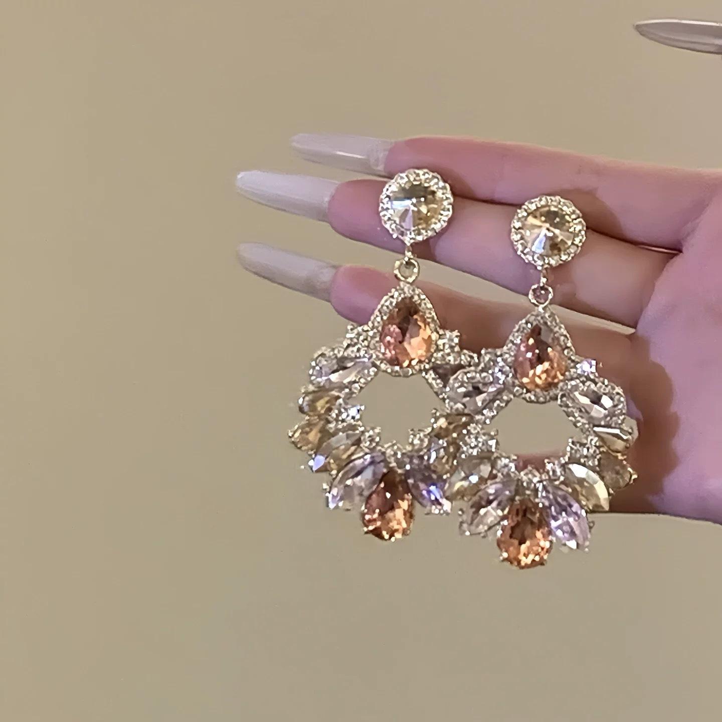 Ancient thousand gold flash diamond hollow earrings light luxury high-end diamond-encrusted long earrings niche exaggerated retro earrings