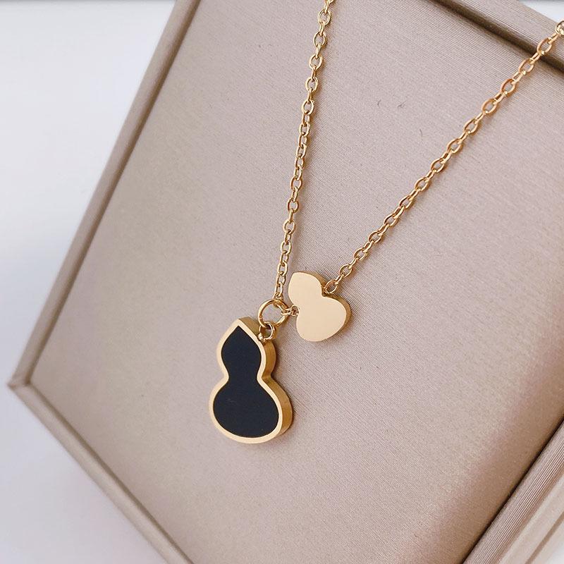 18k Rose Gold Gourd Pendant Necklace - Titanium Steel Clavicle Chain for Women, Light Luxury Trendy Design.