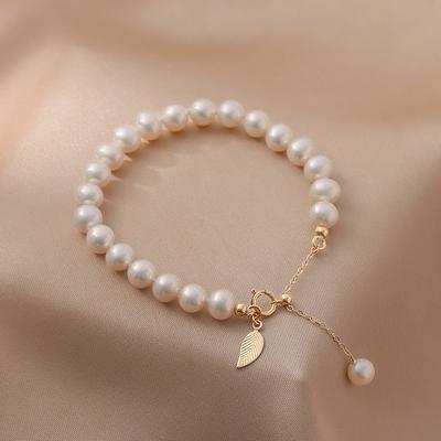 Golden Jade Leaf Natural Freshwater Pearl Bracelet Design Valentine's Day Gift Exquisite Heart-Shaped Handmade Crystal