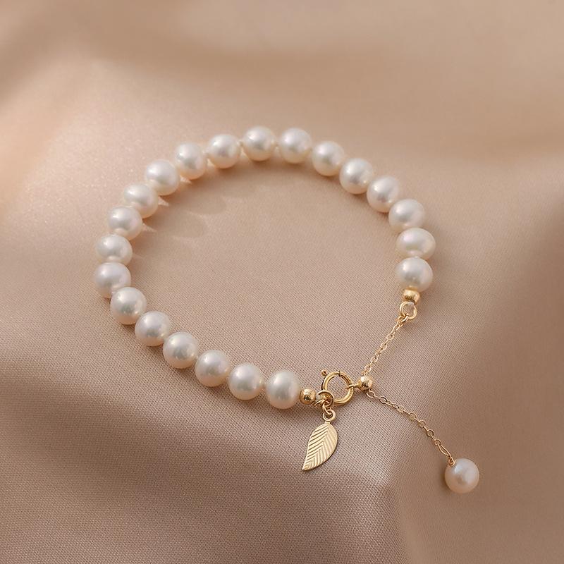 Golden Jade Leaf Natural Freshwater Pearl Bracelet Design Valentine s Day Gift Exquisite Heart-Shaped Handmade Crystal 6-7mm