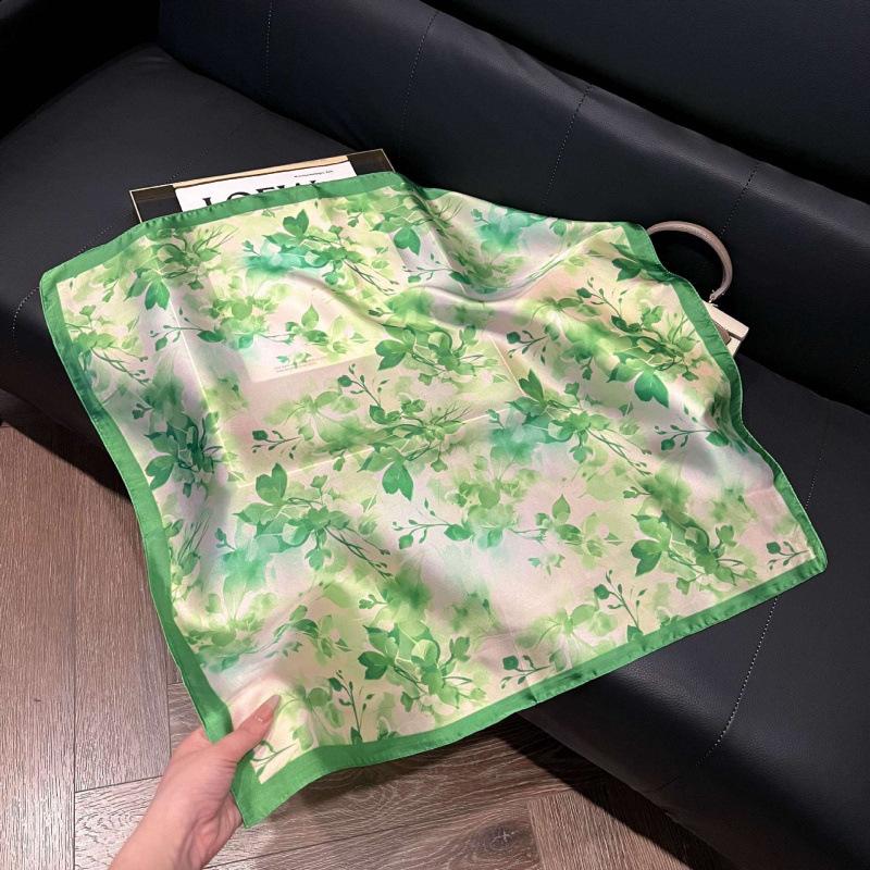 Fashion Black and White Printing Temperament Square Scarf Imitation Silk Korean Version Decorative Scarf Scarf Professional Decorative Shawl Silk Scar