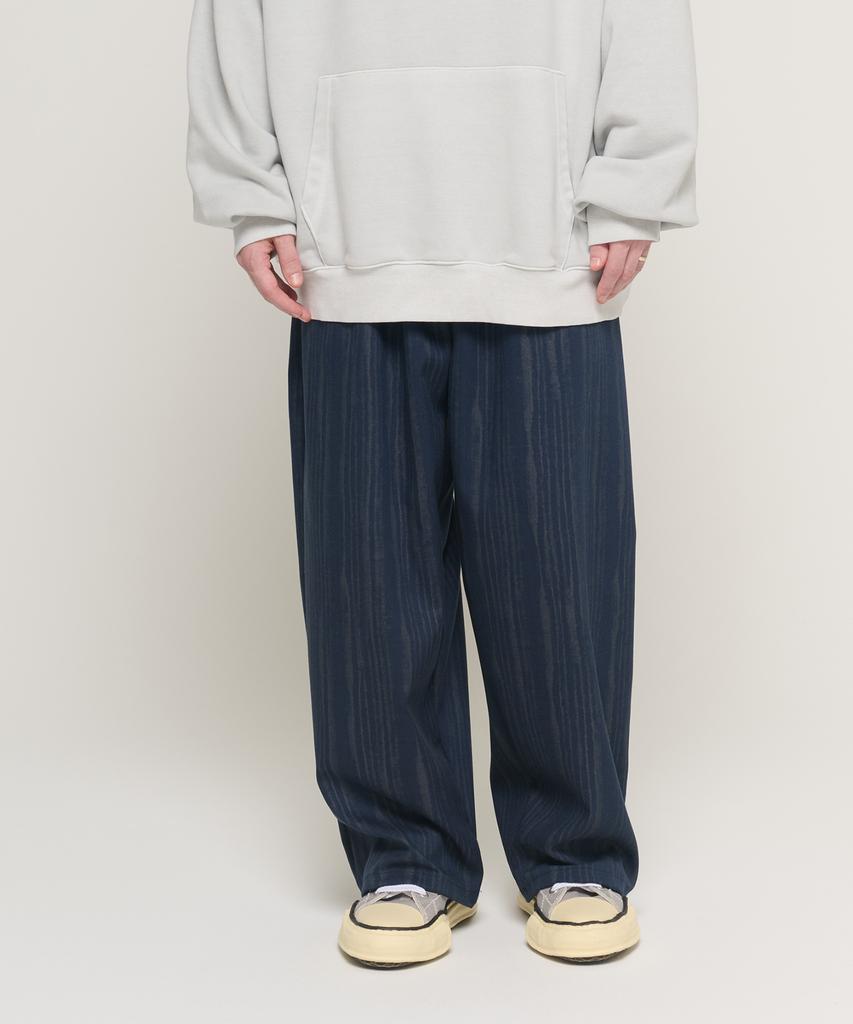 CARGOBROS Striped Washed Denim Balloon Pants (Navy)