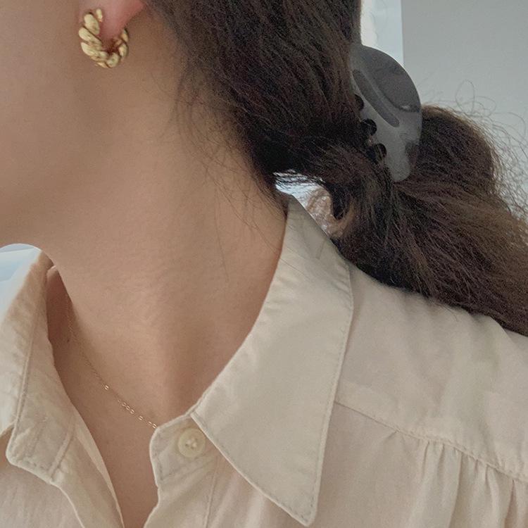 Braided Hong Kong Style Gold Circle Retro Earrings for Women - High-End 2021 Design