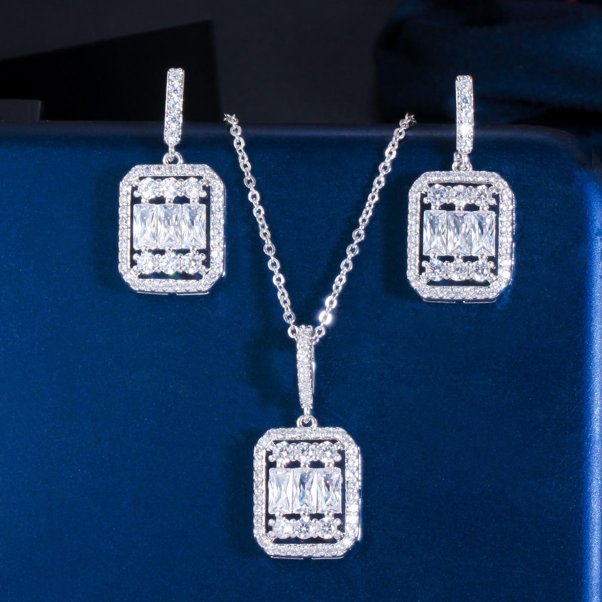 

Zircon Necklace Stud Earrings Two-Piece Set, Simple Women S Needle Micro-Inlaid Zircon Earrings And Ear Jewelry.