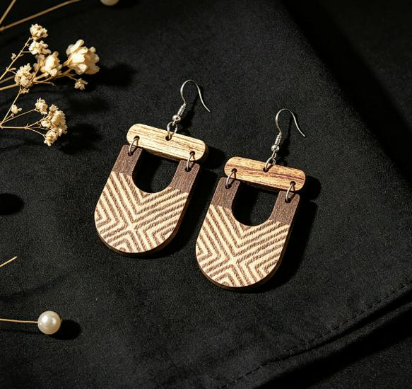 Retro Floral Bohemian Wood Earrings: Tree Leaf & Large Flower Design