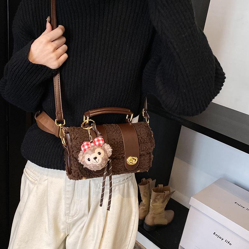 Winter Plush Hand Pillow Bag Women's New Versatile Messenger Bag Commuter Retro Shoulder Bag