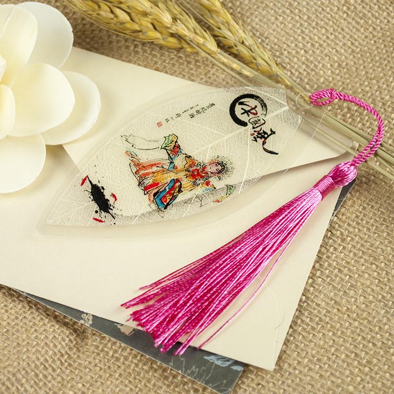 Peking Opera Mask Bookmark Set: Chinese Style, Creative Leaf Design, Perfect for Classmates and Female Students – Great Birthday Gift.