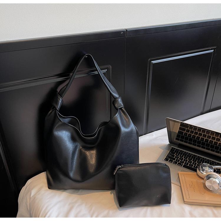 Tote bag women's lazy wind large-capacity tote bag women's 2025 new autumn and winter fashion commuter underarm shoulder bag