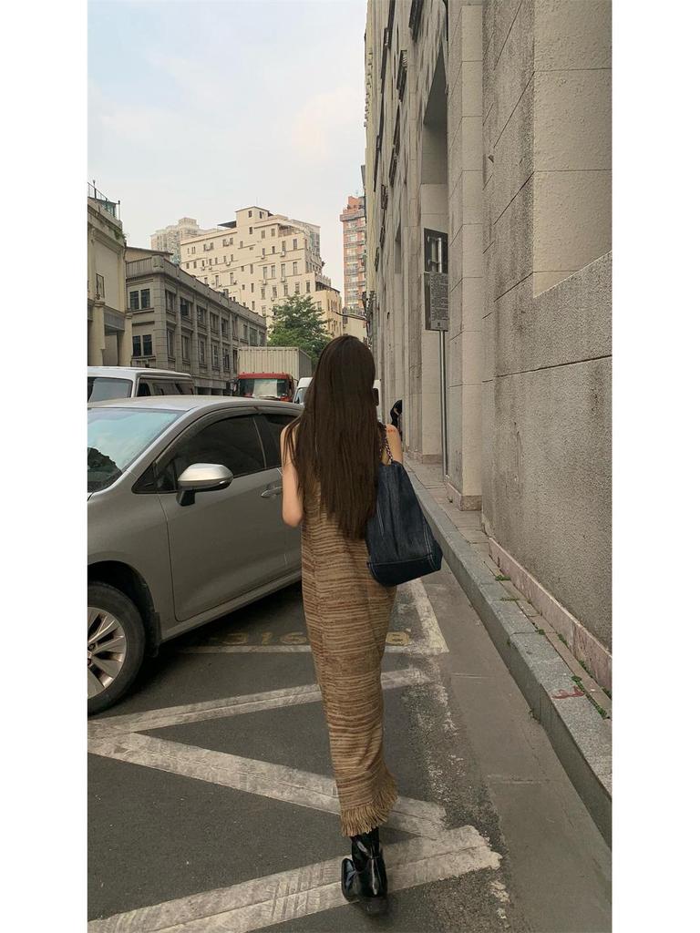 Spicy Girl Retro Tassel Knitted Camisole Dress - Loose Mid-Length for Spring, Summer, Autumn