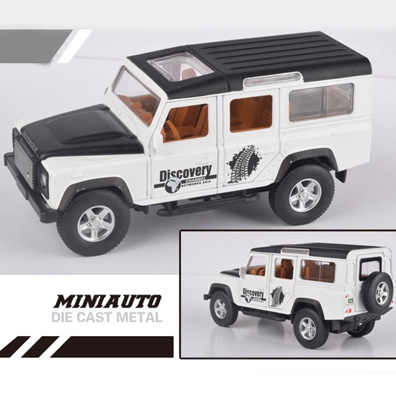 Maßstab 1:32 Land Rover Defender Druckgussauto-Modellspielzeug, zurückziehbares Spielzeugfahrzeug mit Ton und Licht für Kinder, Kleinkinder, Jungen und Mädchen, Geschenkkollektion