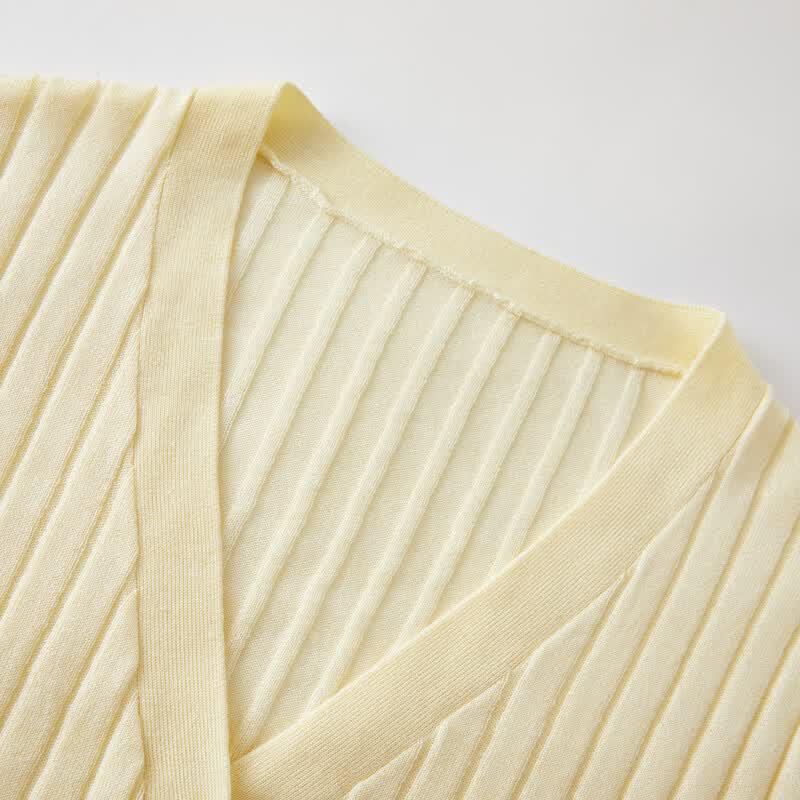 Women's Ribbed V-Neck Knit Cardigan