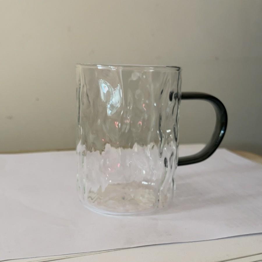 Högkvalitativ Värmetålig Kaffemugg i Glas med Handtag för Damer - Explosionssäker och Idealisk för Te eller Kaffe.