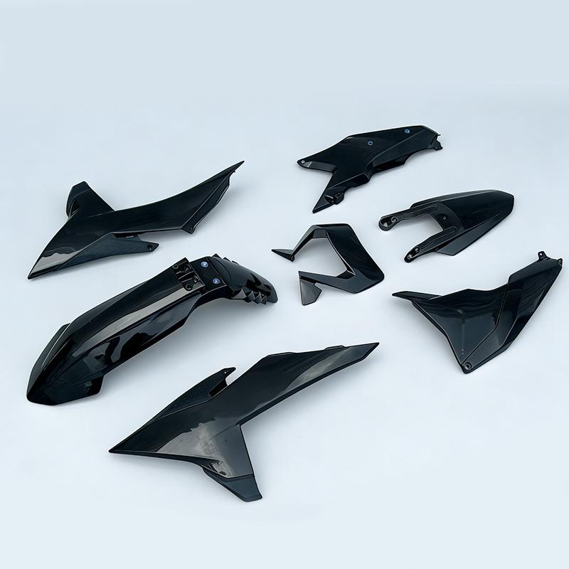 Fits 26 KTM/EXC/SXF/XCF Models: Full Fairings, Fenders, Fuel Tank and Side Covers, Light Covers, License Plates.