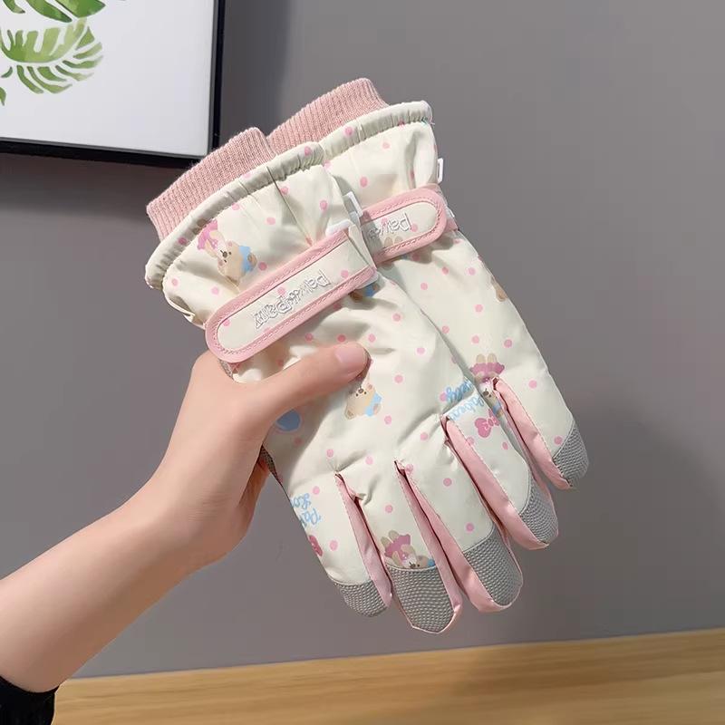 Cute bear female riding windproof and warm, piled and thickened waterproof and cold-proof outdoor ski gloves