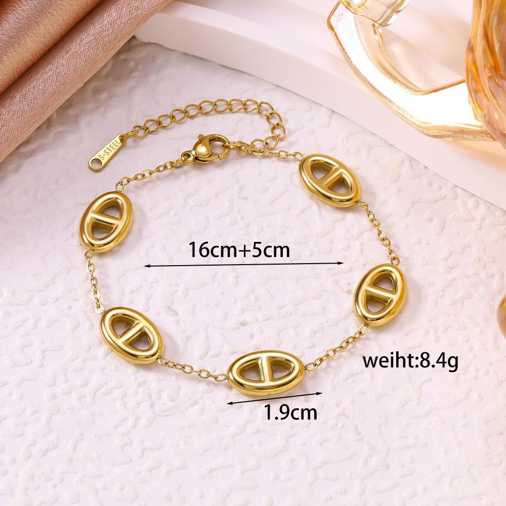 Brățară Hollow din Oțel Titanic cu Design Nas de Porc 3D pentru Femei cu Design Litera D Dublă