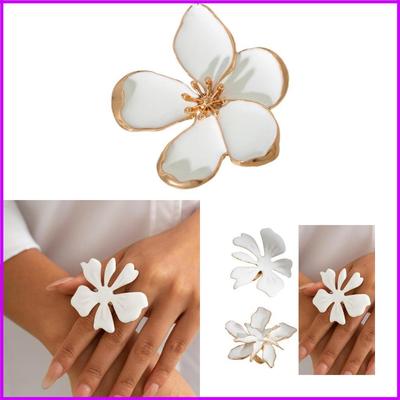 Übertriebener Mode-Statement-Ring Blume und Perlen Hochzeitsfingerring Handgefertigter Schmuck für Partys