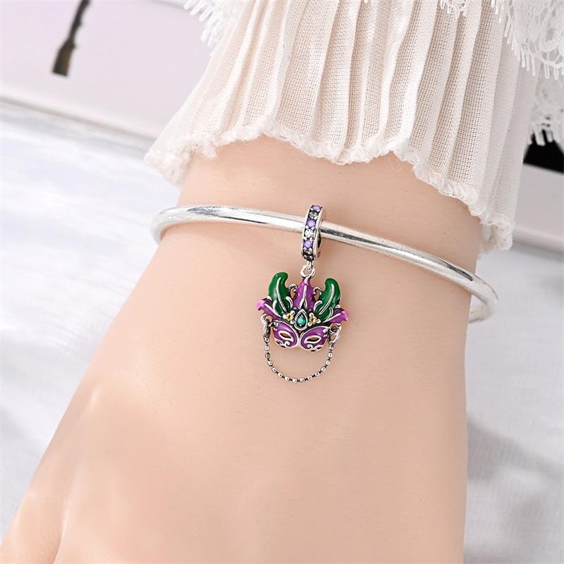 Copper Feather Charm Dance Pendant Fit 4Mm Hole Diameter Charms Bracelets Women Diy Jewelry Gift