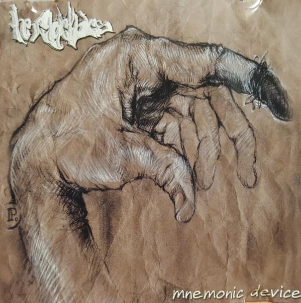 

CD VEGGIETABLES Mnemonic Device DBS2302 Red Wooden Gate Canada Rap HipHopRB Used