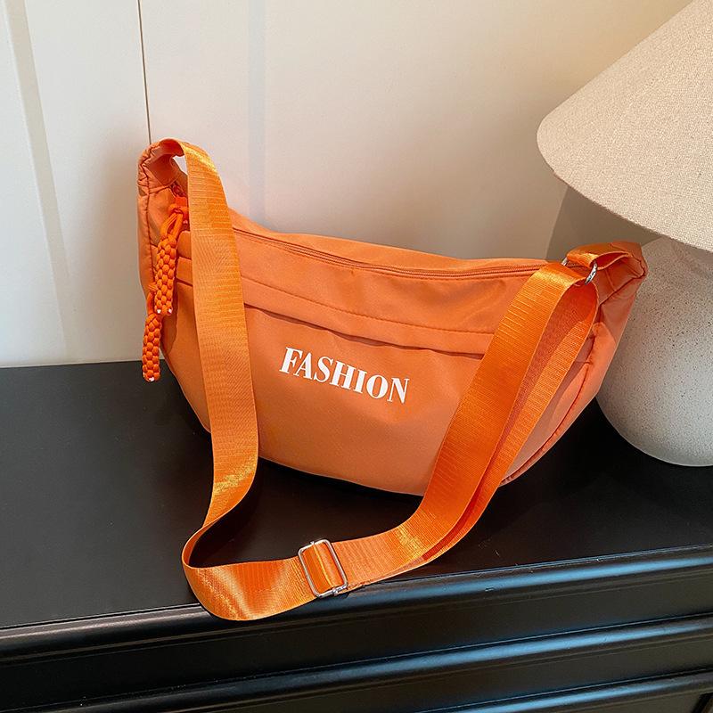 2025 spring and summer new large-capacity dumpling bag women's trend simple embroidery thread letter underarm bag campus travel bag