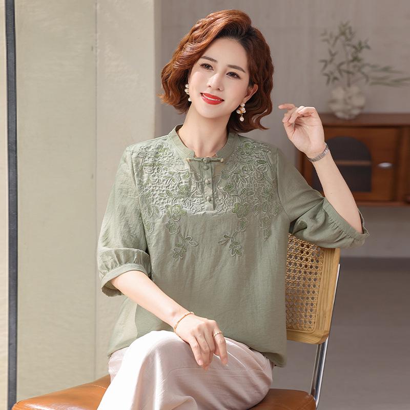 

2026 Cotton-Linen Embroidered Shirt for Middle-Aged Women, Summer Style, 3/4 Sleeves, Frog Buttons, Loose Tencel Top XL (for 100-110 lbs) зелёный