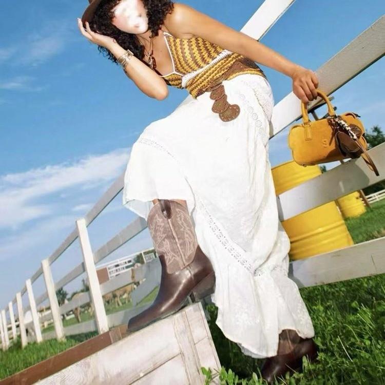 Cowhide Version~ Pointed Thick Heel Engraved Western Cowboy Boots for Women's Autumn and Winter New Retro Style Short Boots for Women